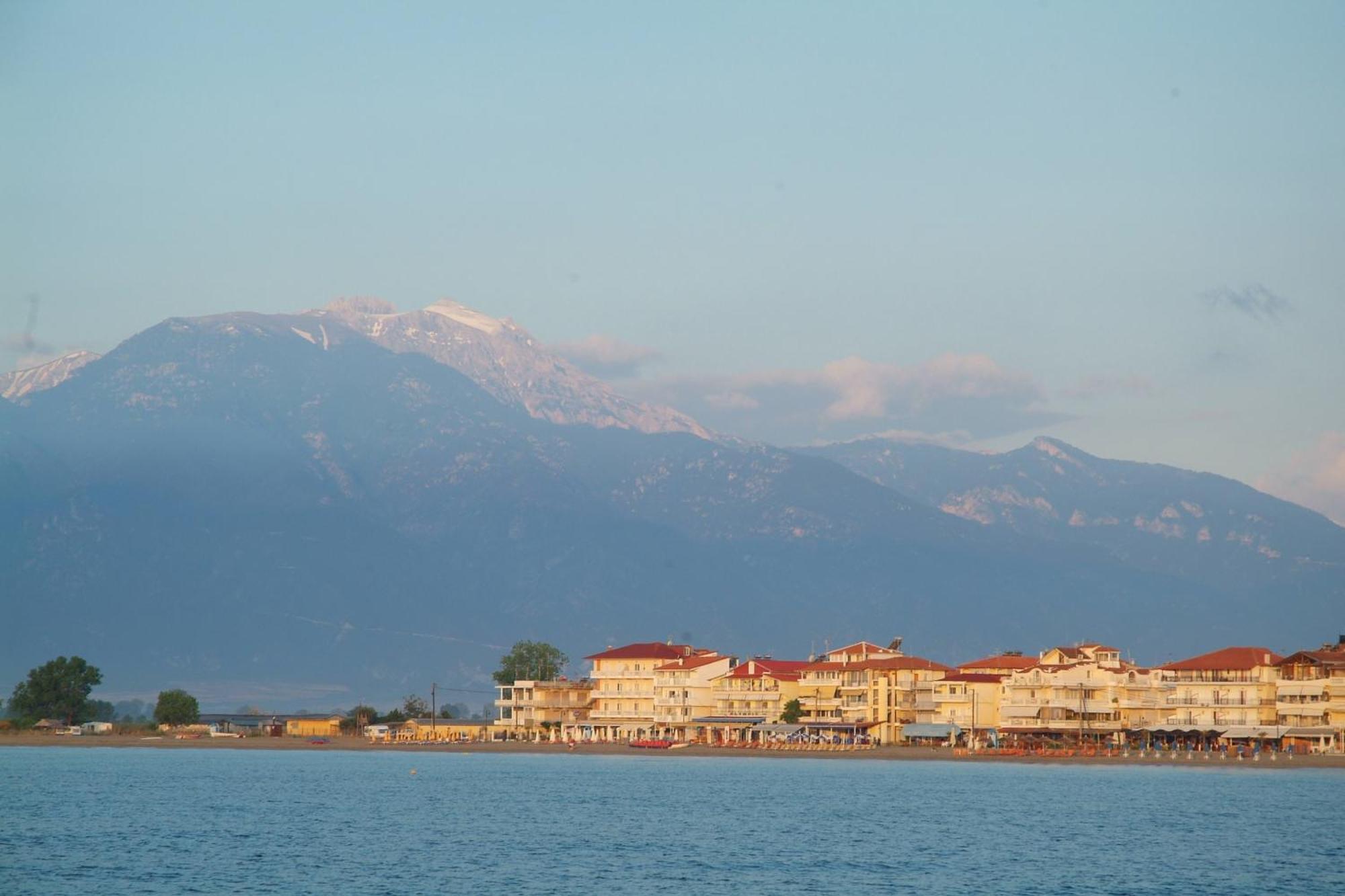 Hotel Platon Beach Olympiakí Aktí エクステリア 写真